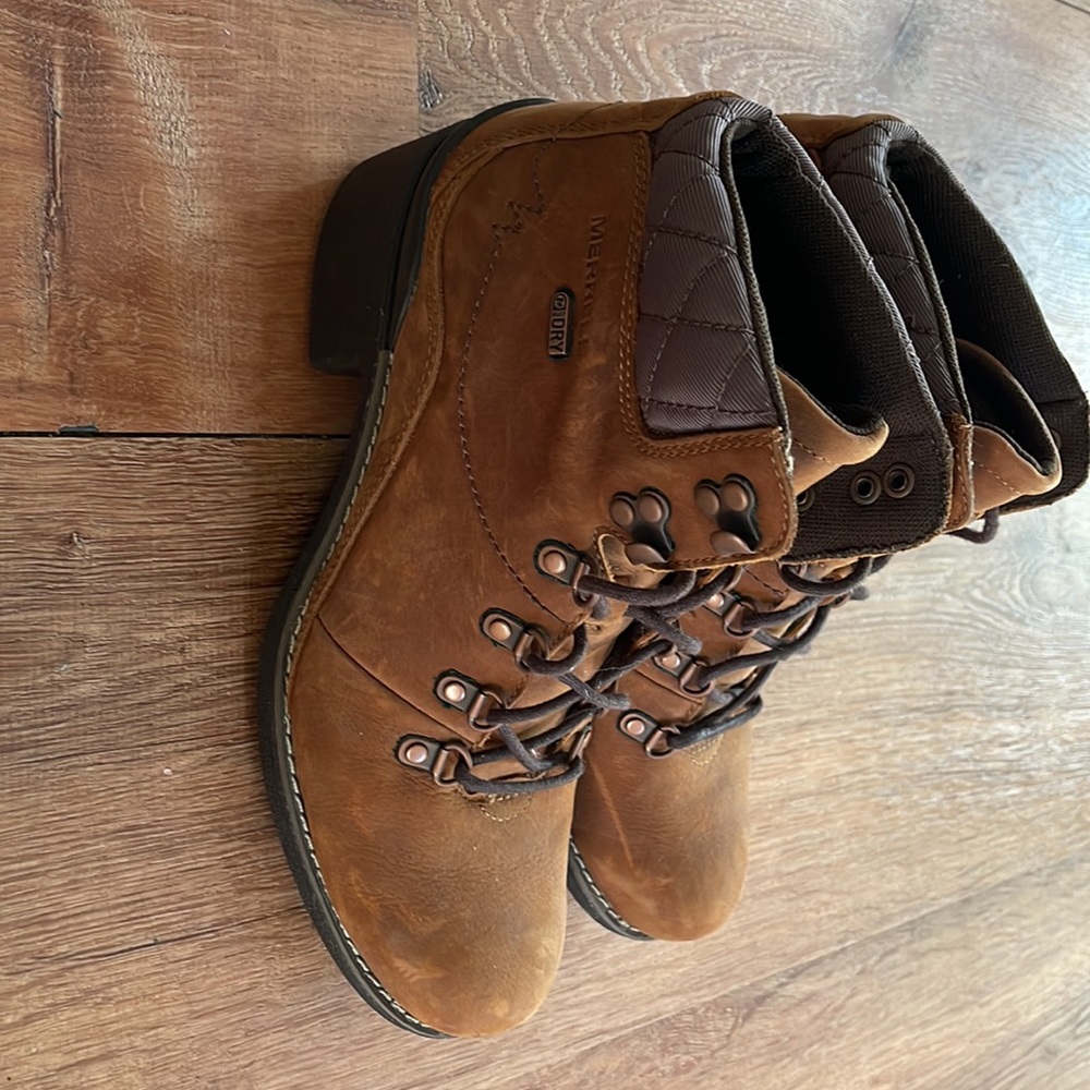 Merrell heeled Boot - Picture 3 of 4
